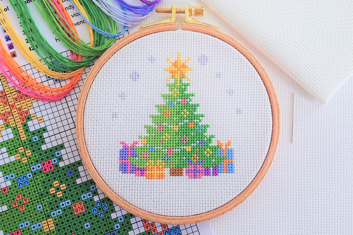 Mini Christmas Tree Cross Stitch Kit – The World in Stitches
